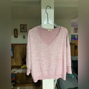Gap. Womens size med. 3/4 sleeve top.